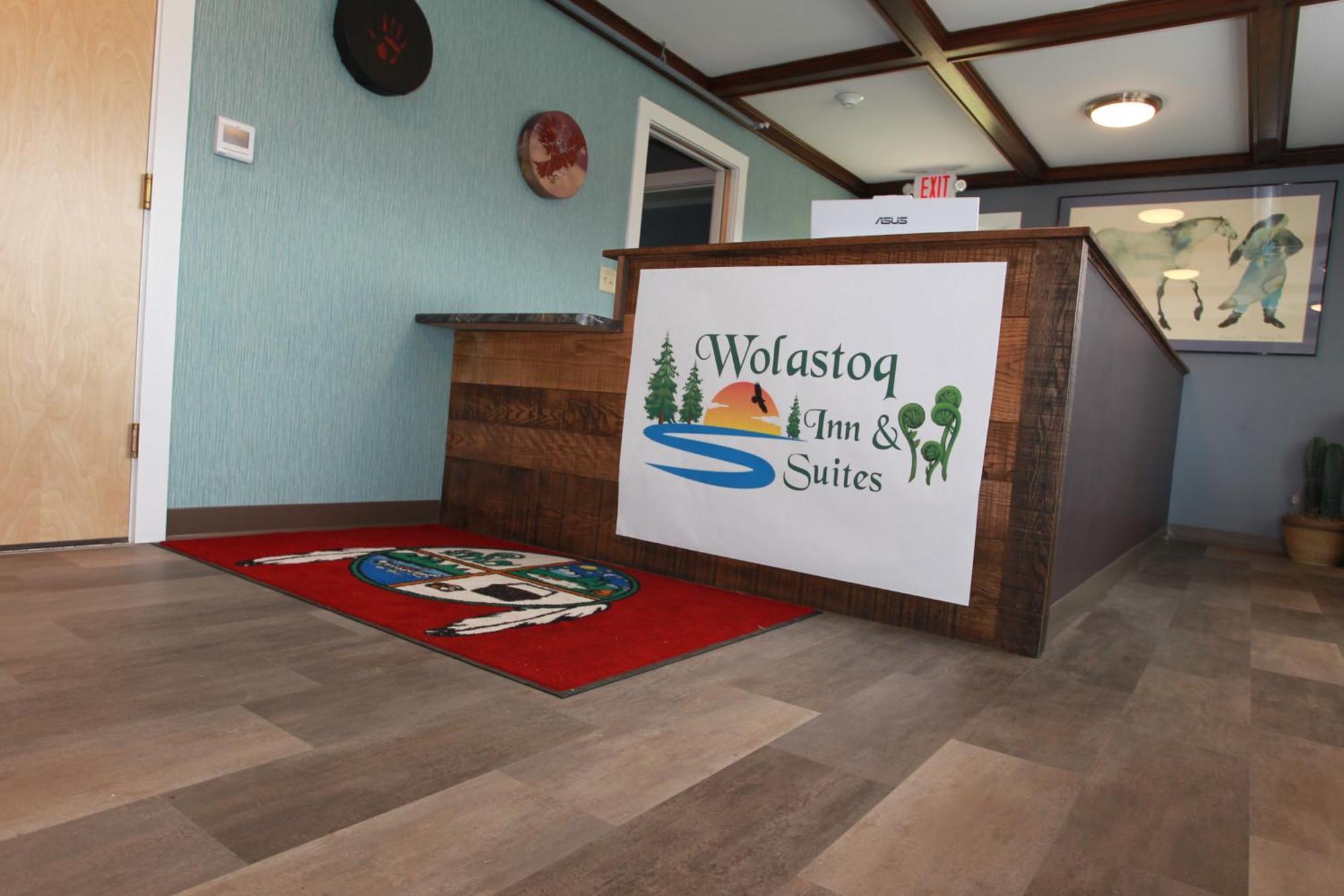 Wolastoq Inn And Suites Houlton Exterior photo